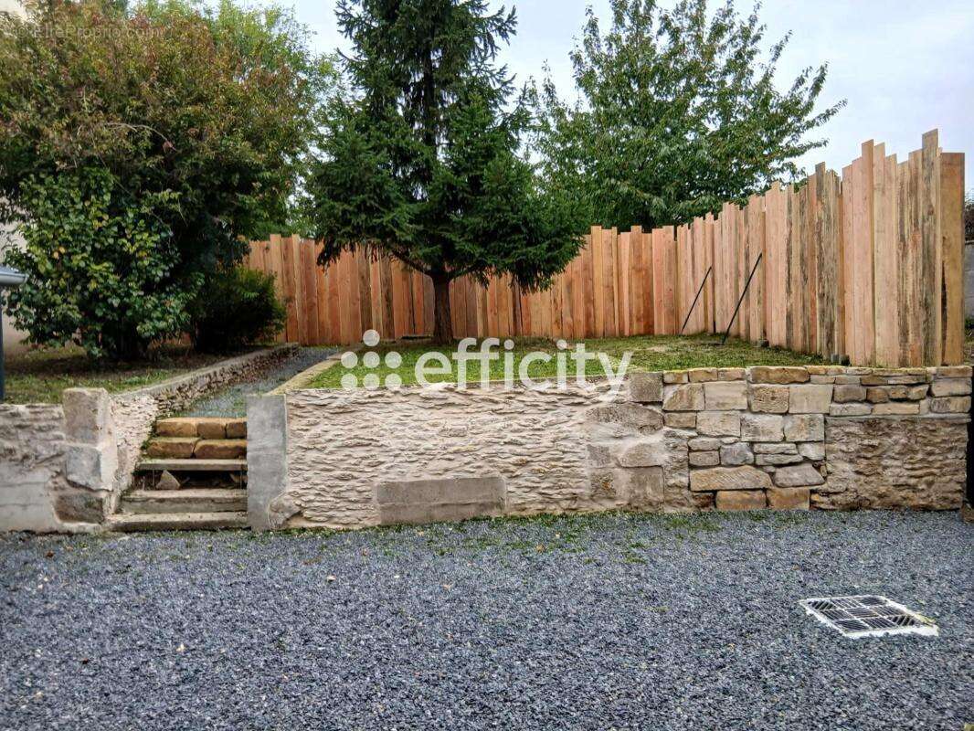 Maison à BLAINVILLE-SUR-ORNE