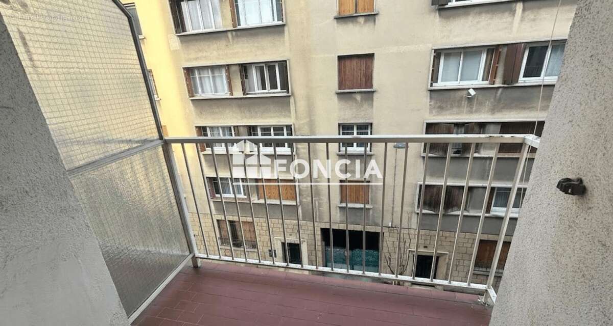 Appartement à MARSEILLE-3E