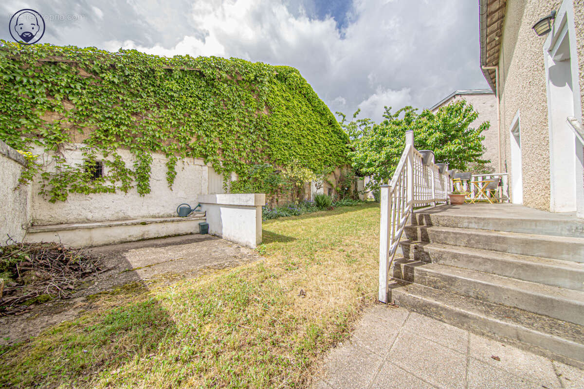 Maison à PAGNY-SUR-MEUSE