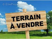 Terrain à BEAUVOIS