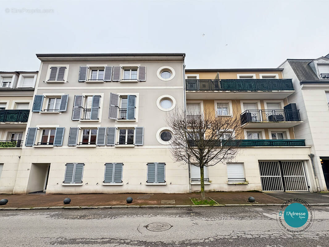Appartement à CORBEIL-ESSONNES
