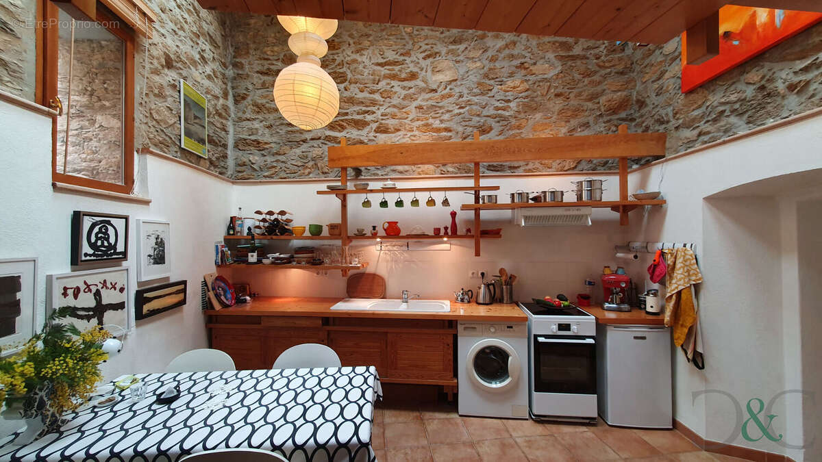 Appartement à BORMES-LES-MIMOSAS