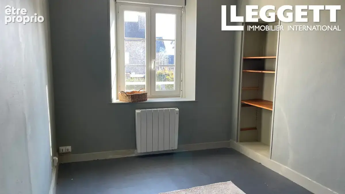 Charmante maison de bourg de 98 m² avec trois chambres et un joli jardin à Saint-Lô-d’Ourville - photo 10