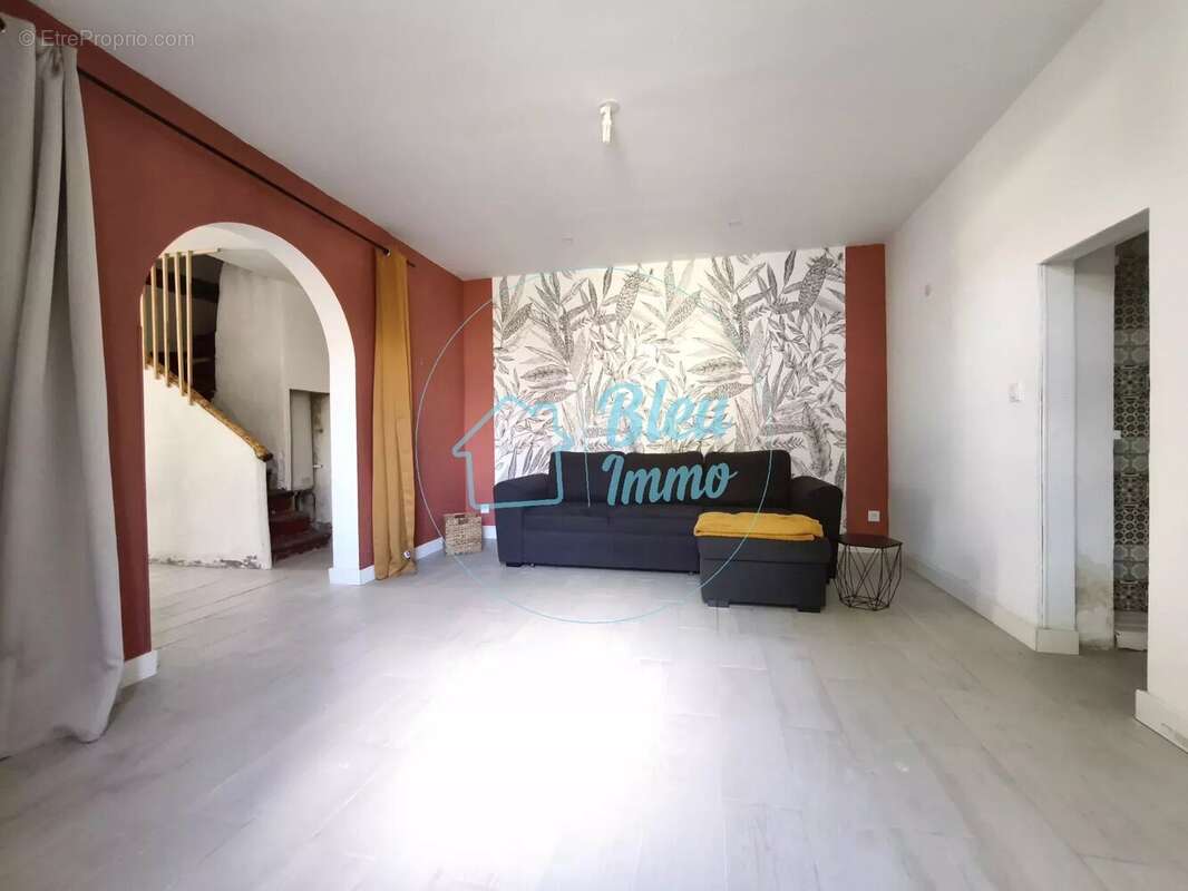 Maison à BIZE-MINERVOIS