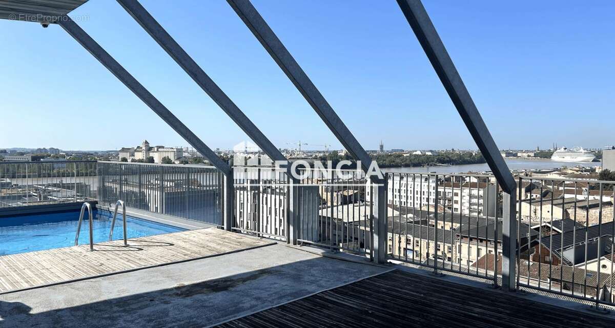 Appartement à BORDEAUX