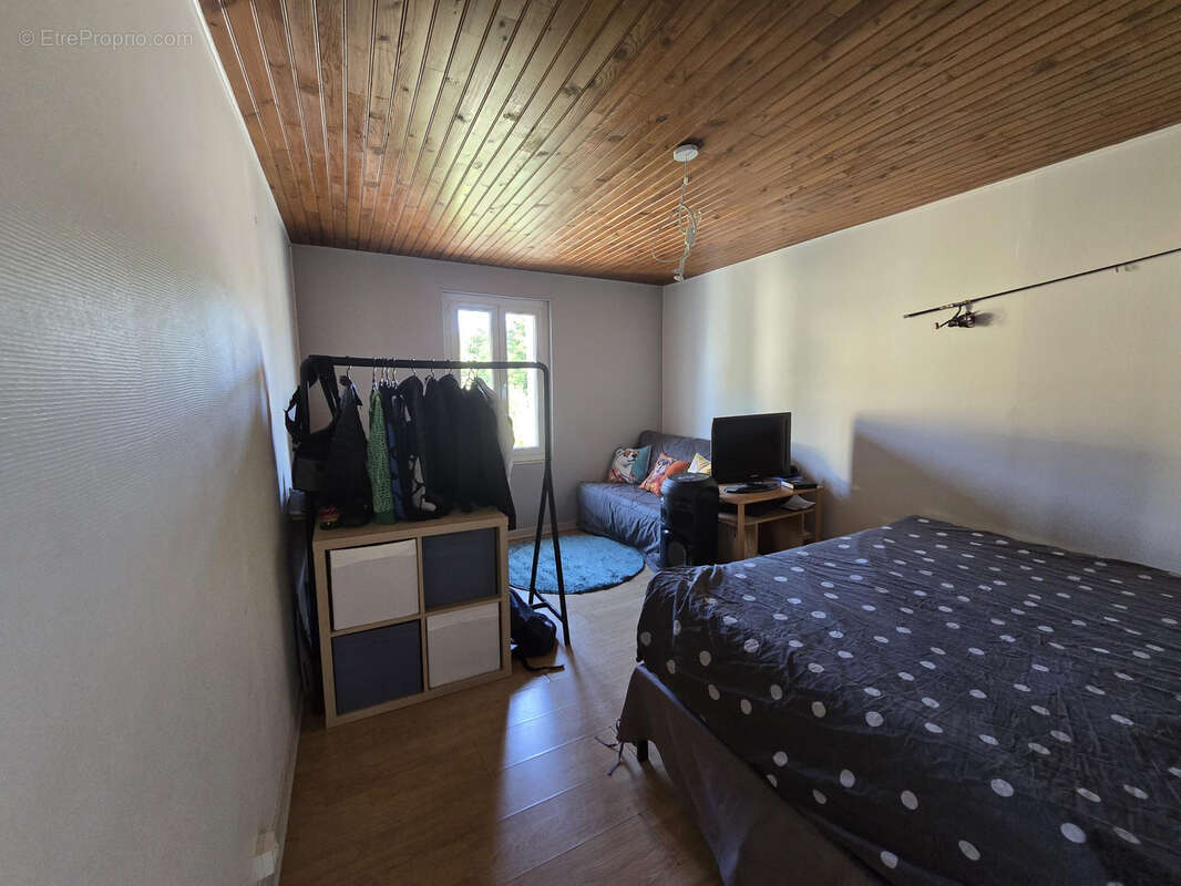 Maison à PUY-GUILLAUME