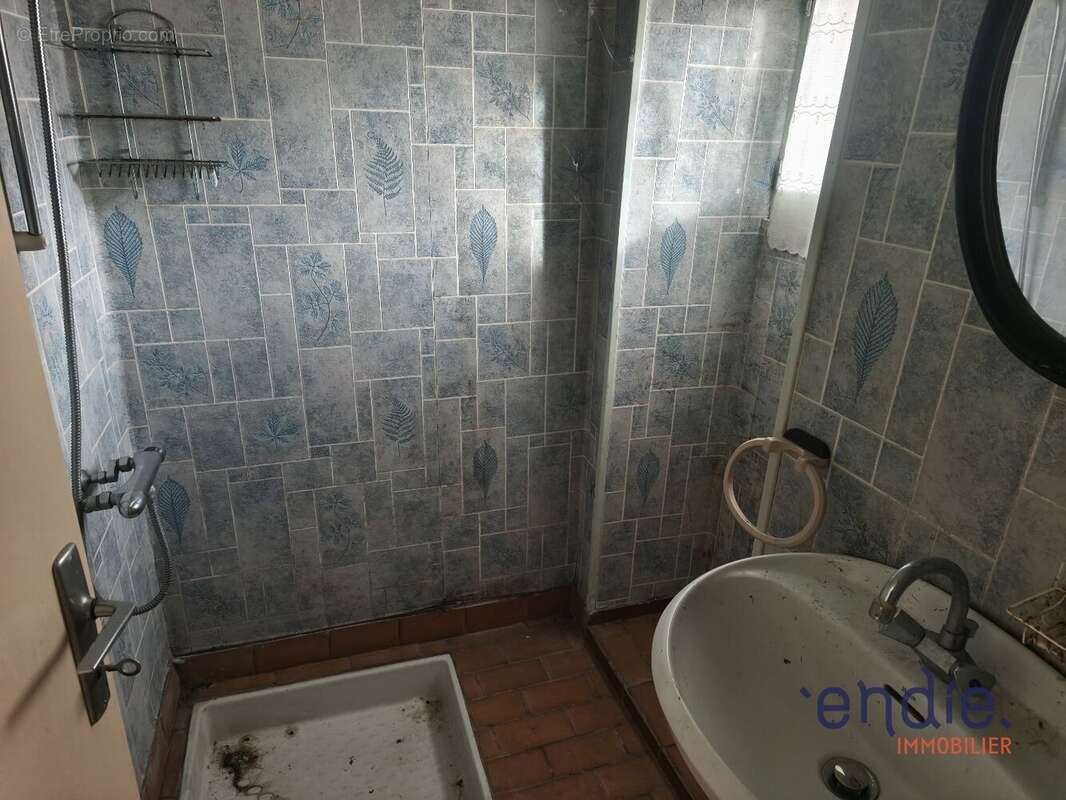 Maison à THENEUILLE