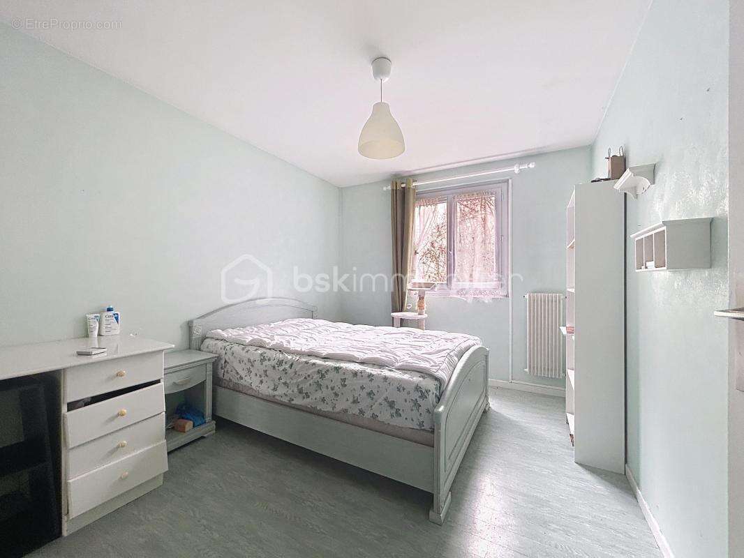 Maison à SAVIGNY-LE-TEMPLE