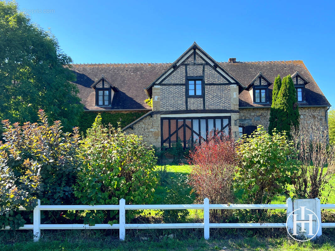 Maison à CHARENTON-DU-CHER
