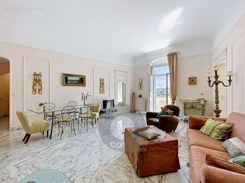 Appartement à MENTON