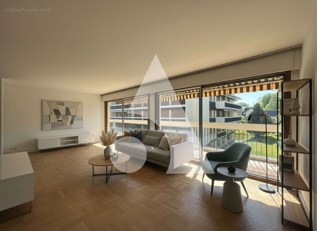 Appartement à SAINT-GRATIEN