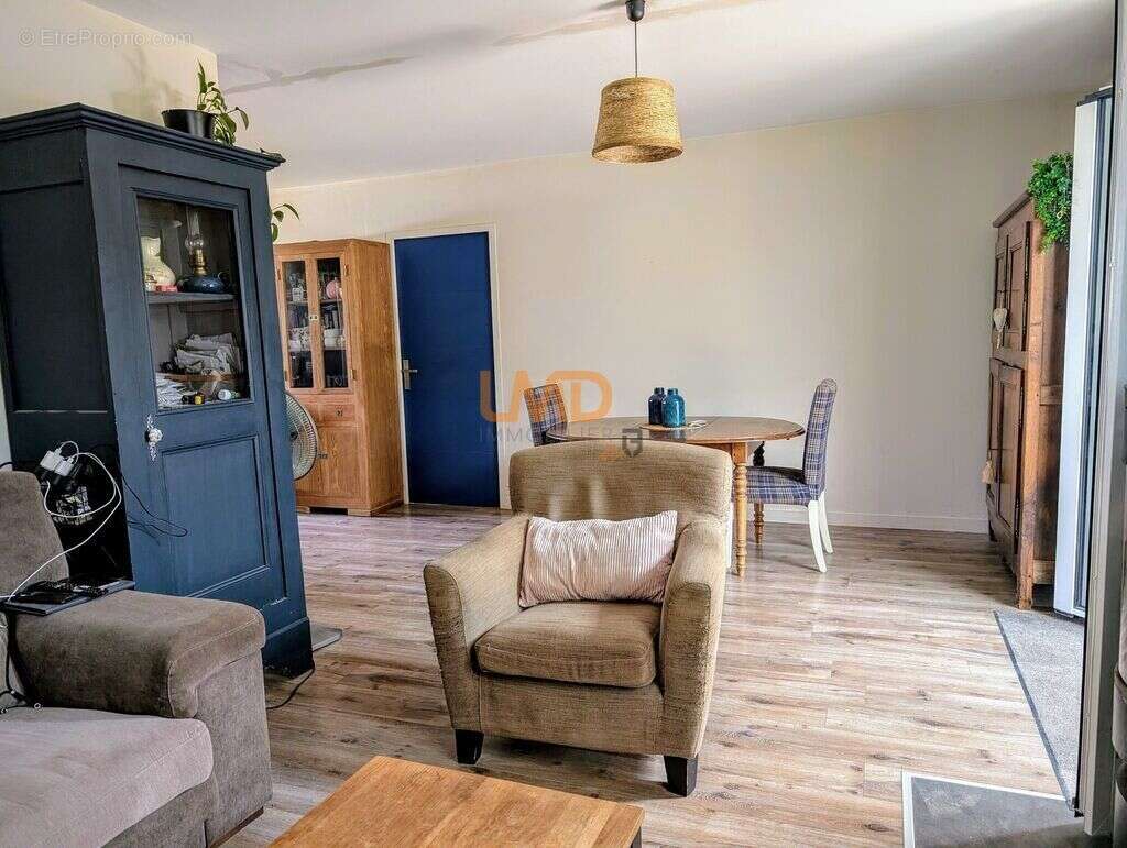 Maison à PLOMODIERN