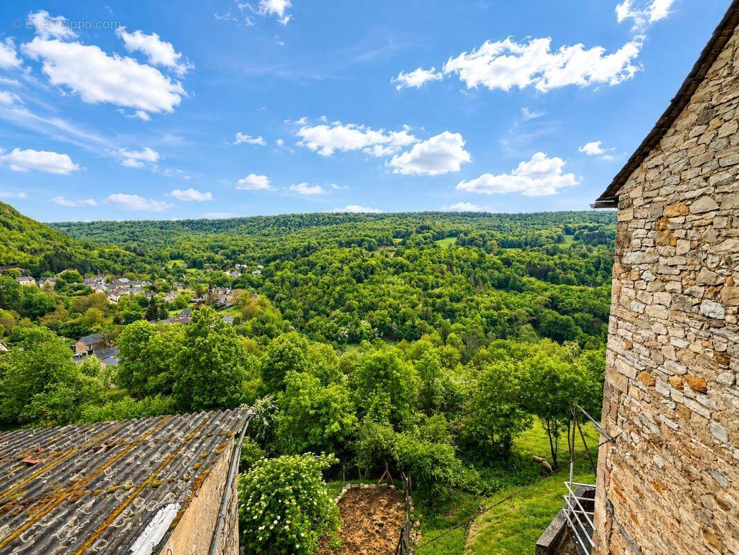 Maison à SALLES-LA-SOURCE