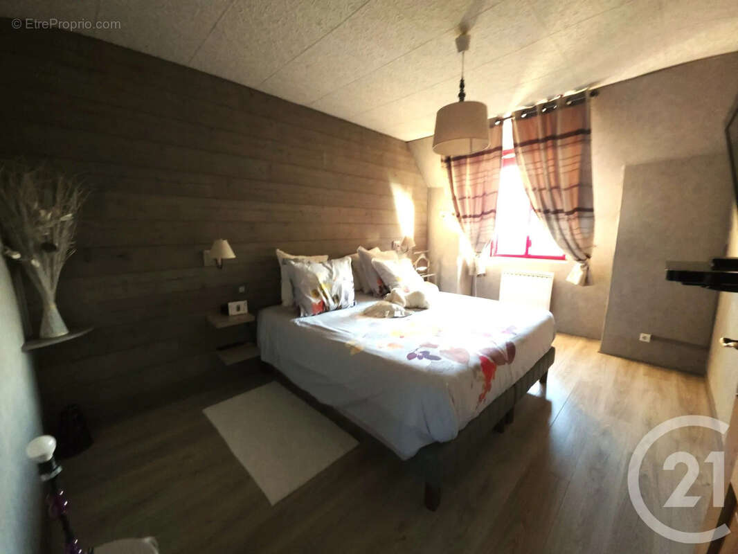 Maison à CLAYE-SOUILLY