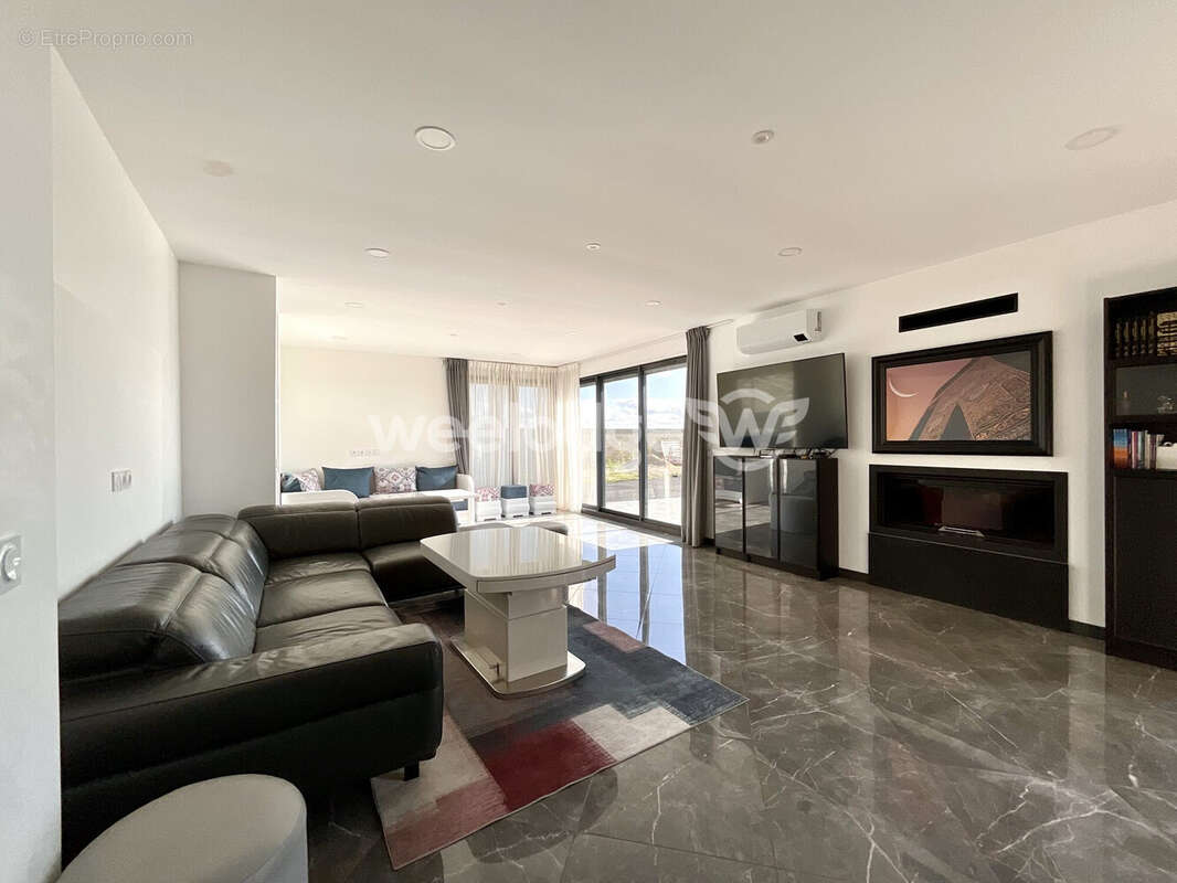 Maison à SAINT-GERMAIN-LAVAL