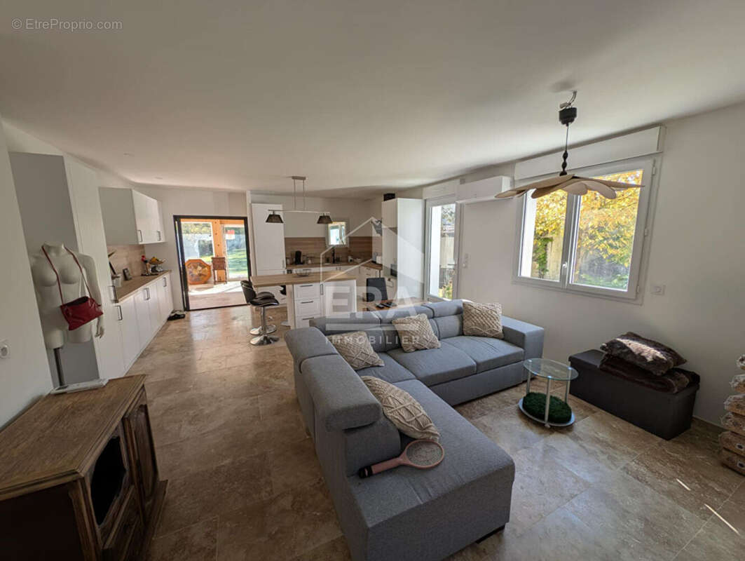 Maison à MONTPON-MENESTEROL