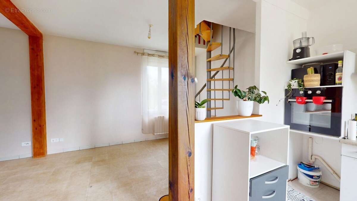 Maison à VITRY-AUX-LOGES