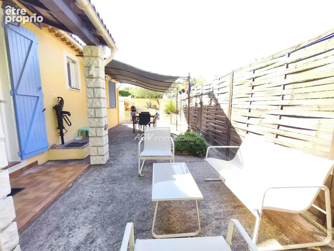 Maison de plain pied avec piscine, 3 chambres + 1 bureau - photo 12