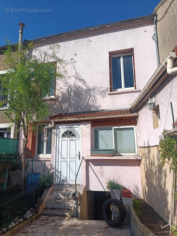 Maison à GROSLAY