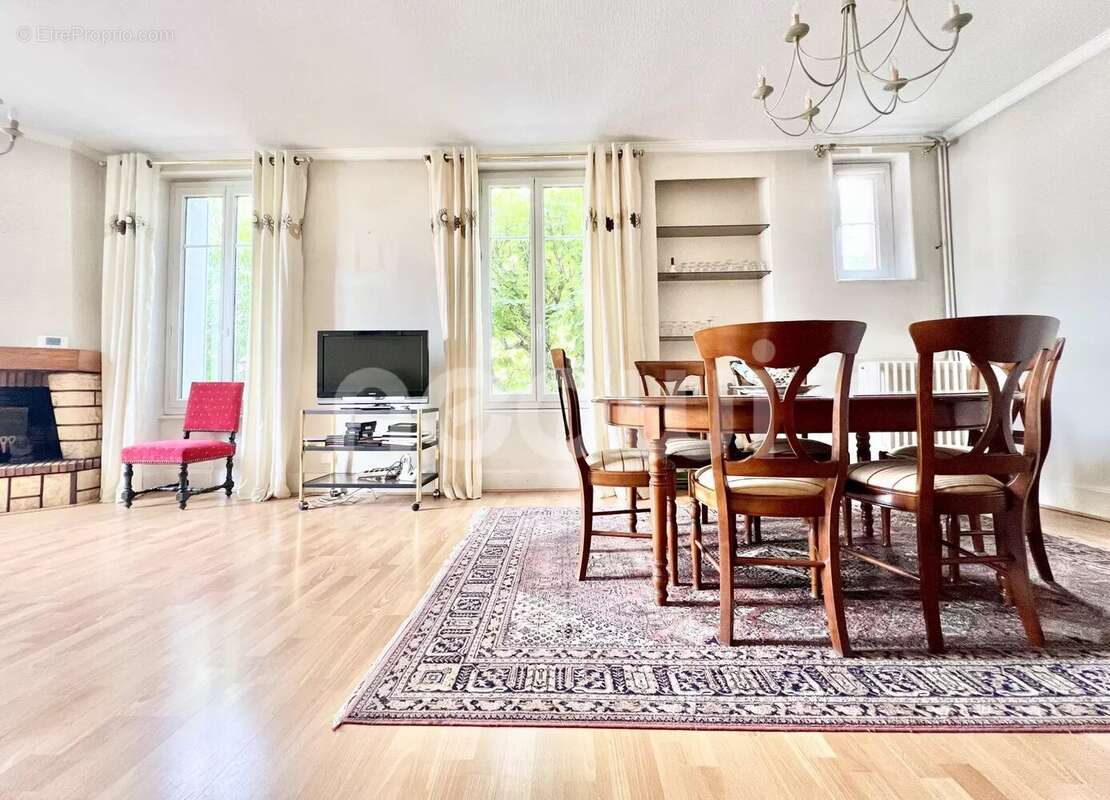 Maison à CHATELGUYON