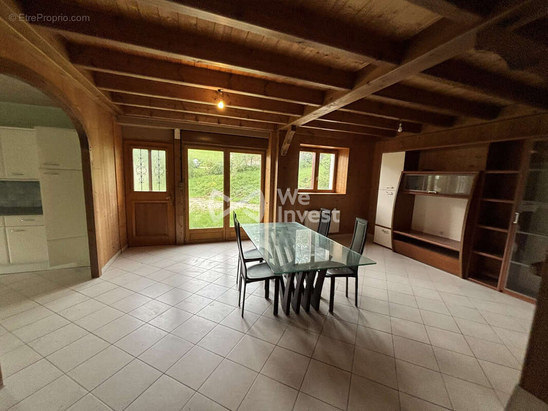 Maison à CHAMPFROMIER