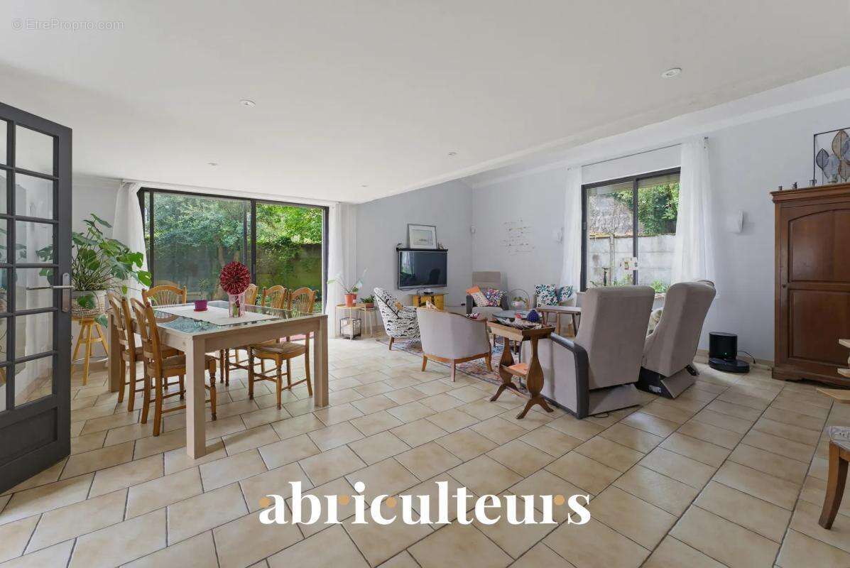 Maison avec piscine vente à  Bordeaux quartier Cauderan (33200) - photo 7