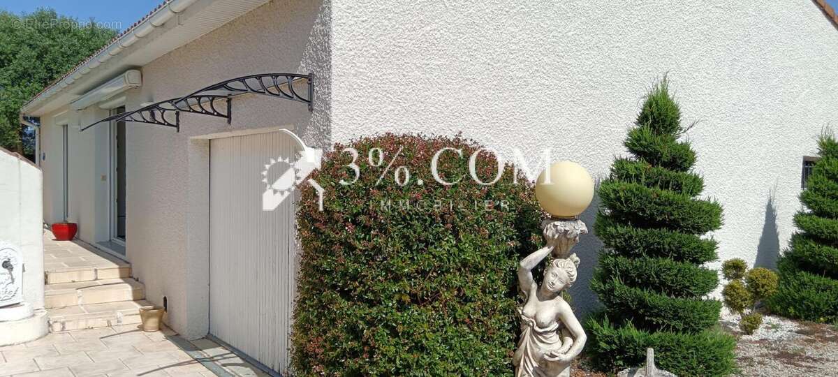 Maison à ETOILE-SUR-RHONE