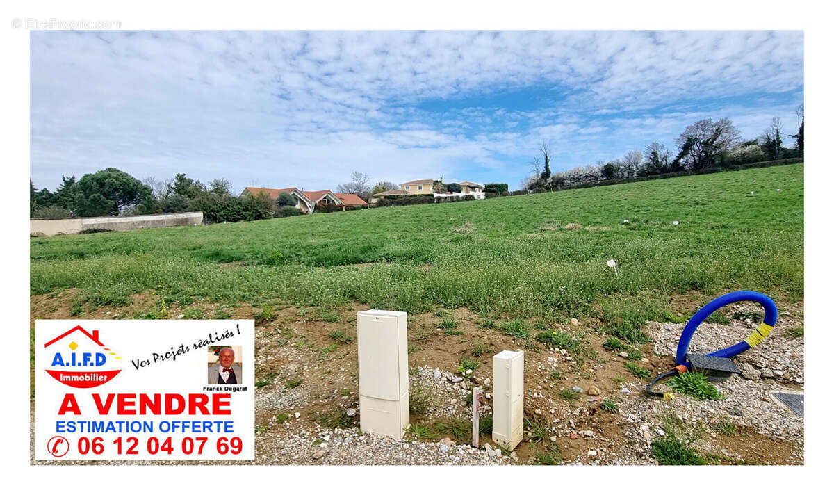 Terrain à CHAPONNAY