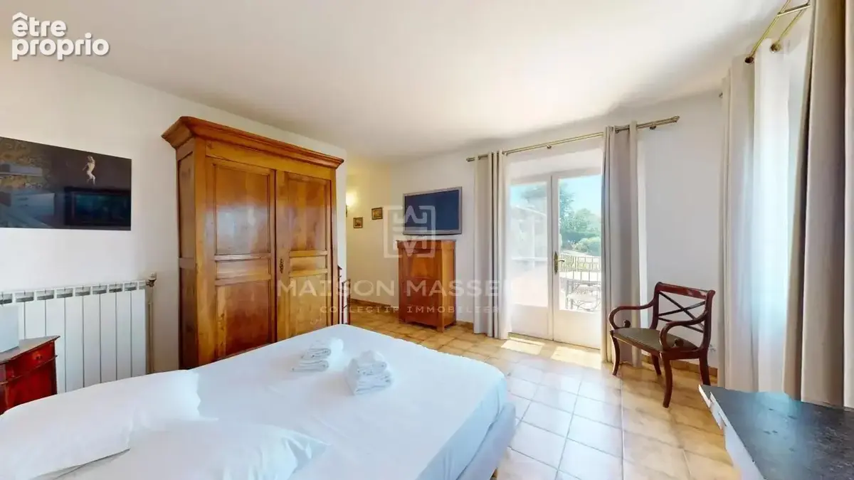 Maison vue panoramique - piscine - tennis - photo 8