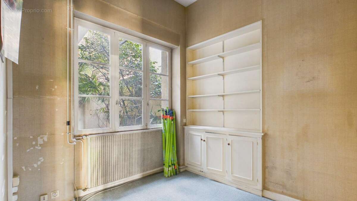 Commerce à SAINT-CERE