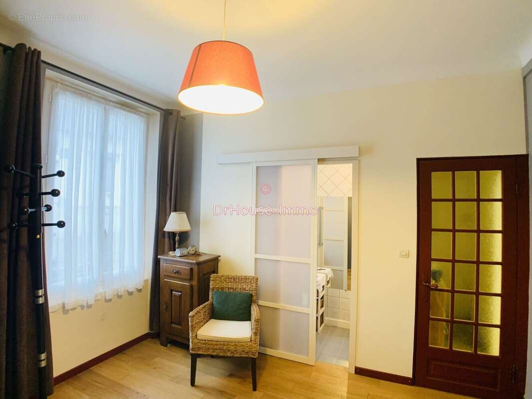 Appartement à CHALETTE-SUR-LOING