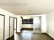 Appartement à REMIRE-MONTJOLY