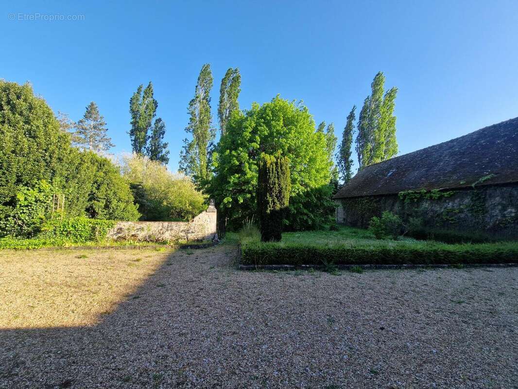 Maison 218 m² à Mont-Pres-Chambord  - photo 5