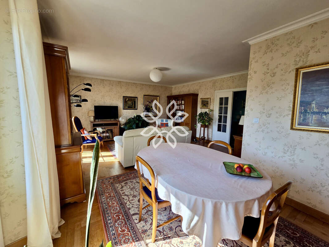 Maison familiale 5 chambres à Brioude avec terrain - photo 8