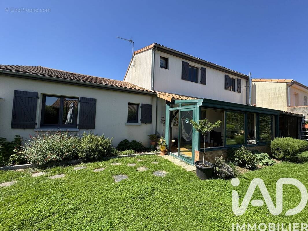 Photo 1 - Maison à BUXEROLLES