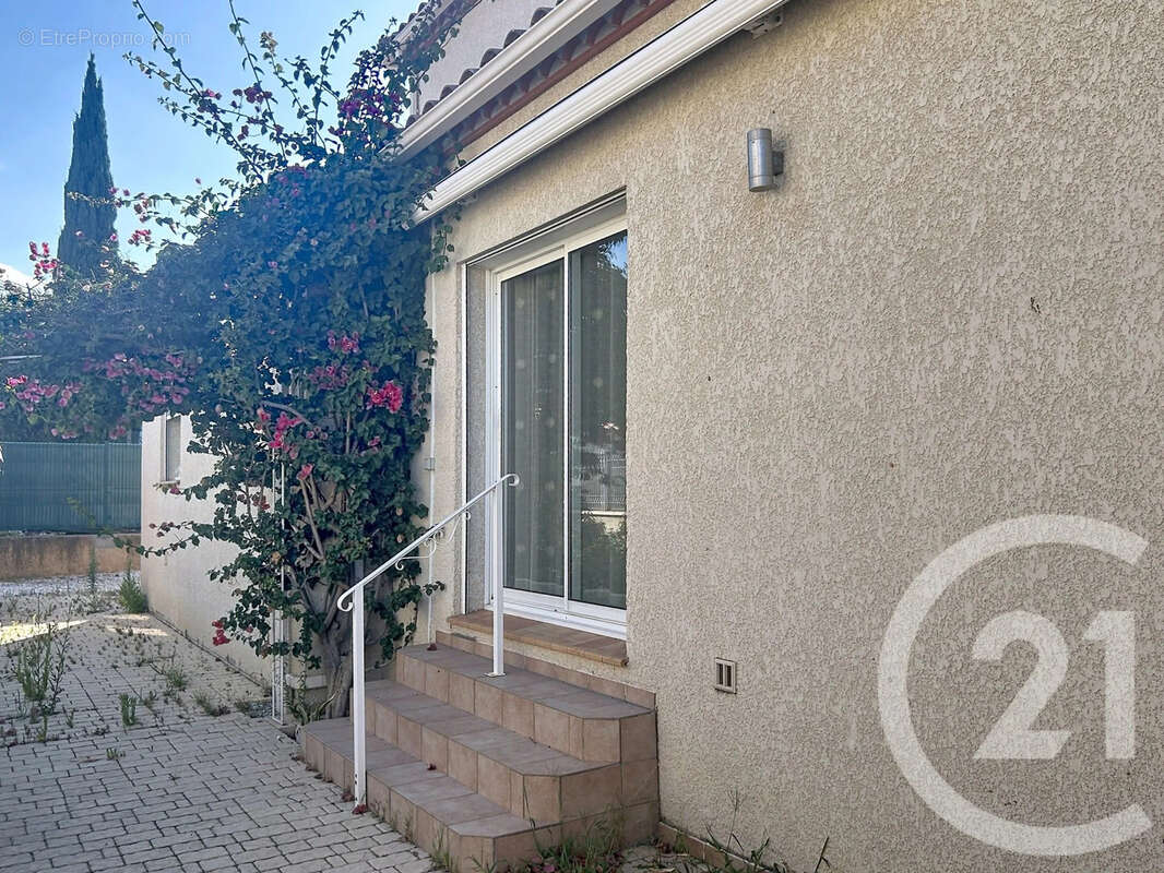 Maison 108 m² à Saint-Cyprien  - photo 19