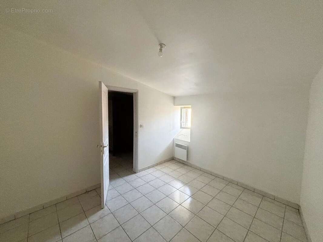 Maison à VILLENEUVE-MINERVOIS