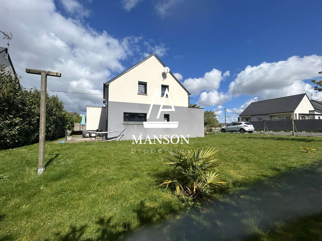 Maison à TRELIVAN