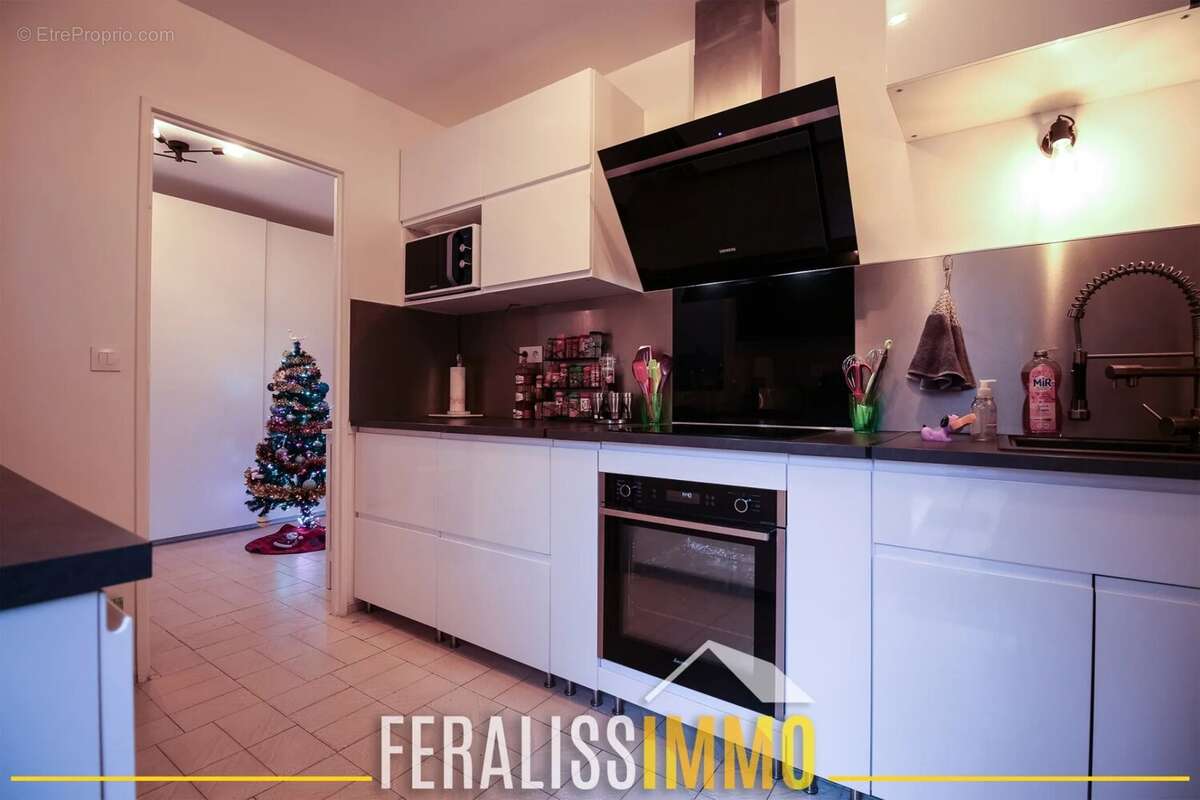 Maison à JOUY-LE-MOUTIER