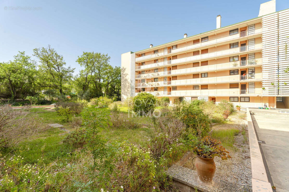 Appartement à LA VALETTE-DU-VAR