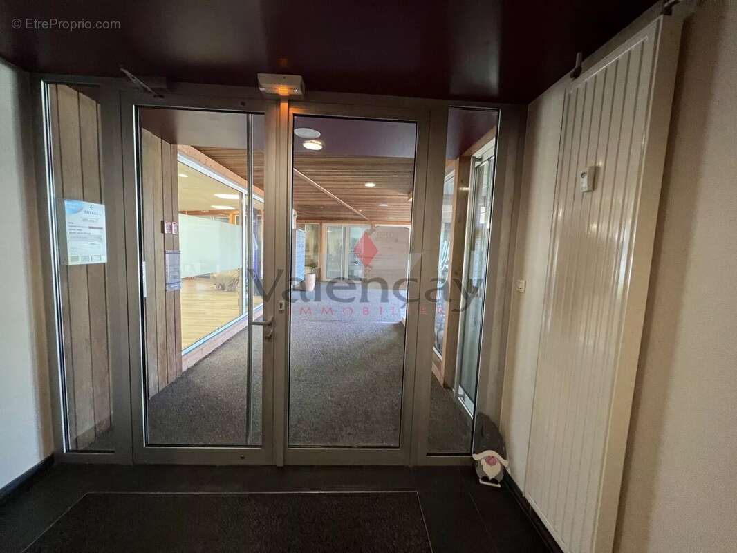 Lutterbach , cite de  l habitat  bureaux 64 m² env - photo 2