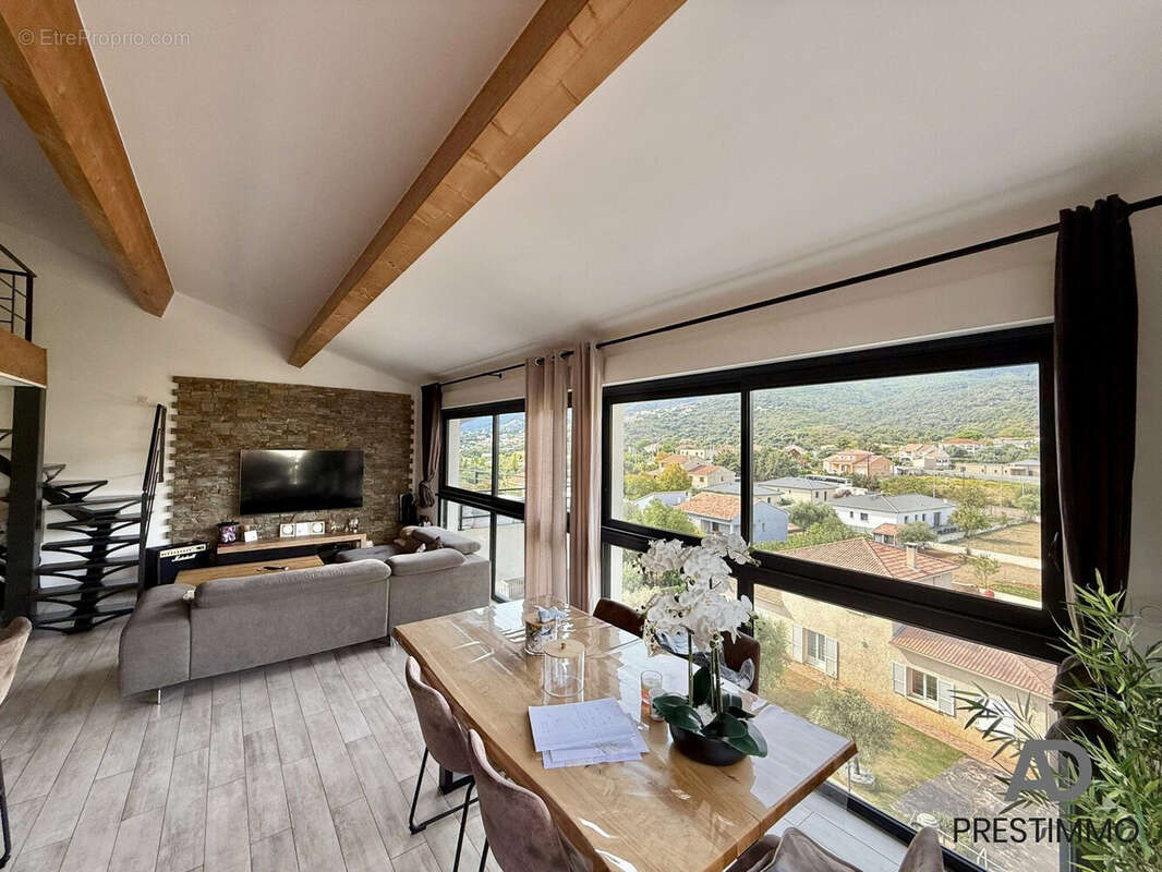 Appartement à FURIANI