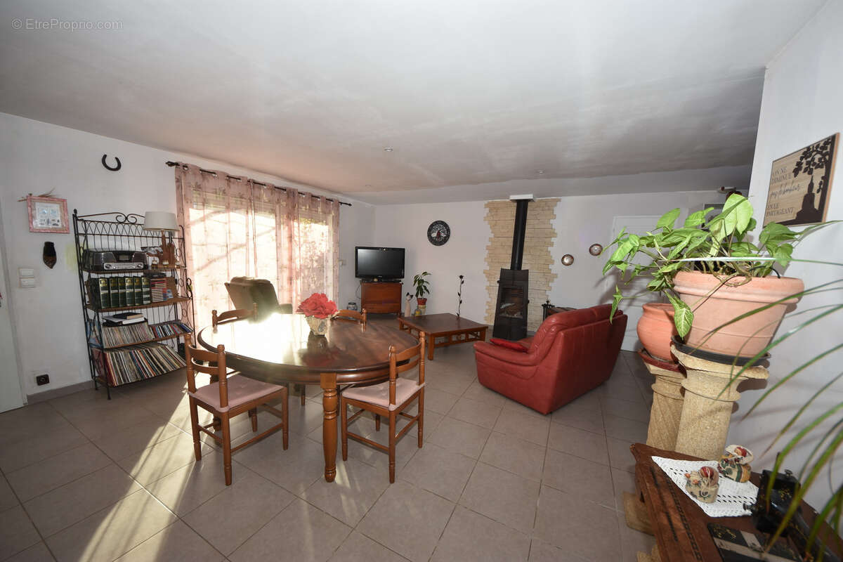 Maison à CUXAC-D&#039;AUDE