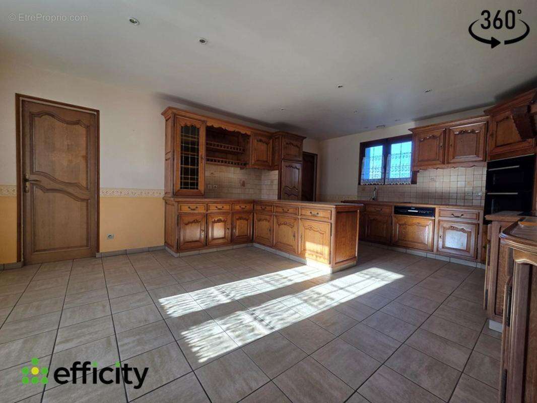 Maison à SAINT-PAIR-SUR-MER