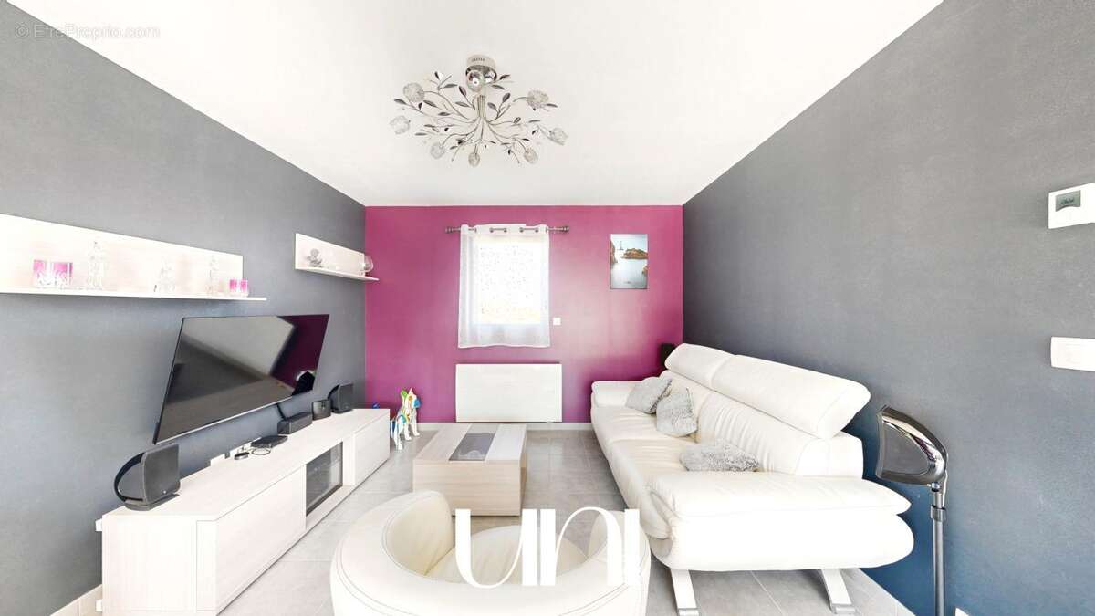 Maison 5 pièces de 115m2 avec garage - Aure Sur Mer - photo 8