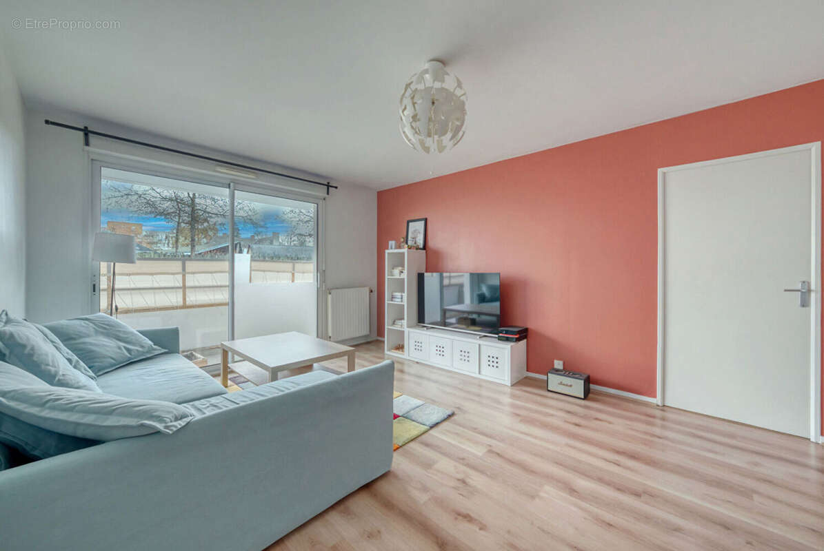 Appartement à SAINT-JACQUES-DE-LA-LANDE