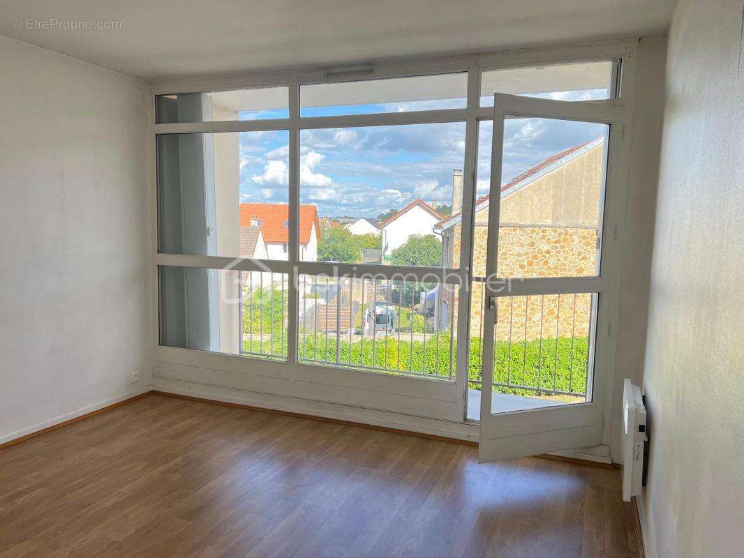 Appartement à AUBERGENVILLE