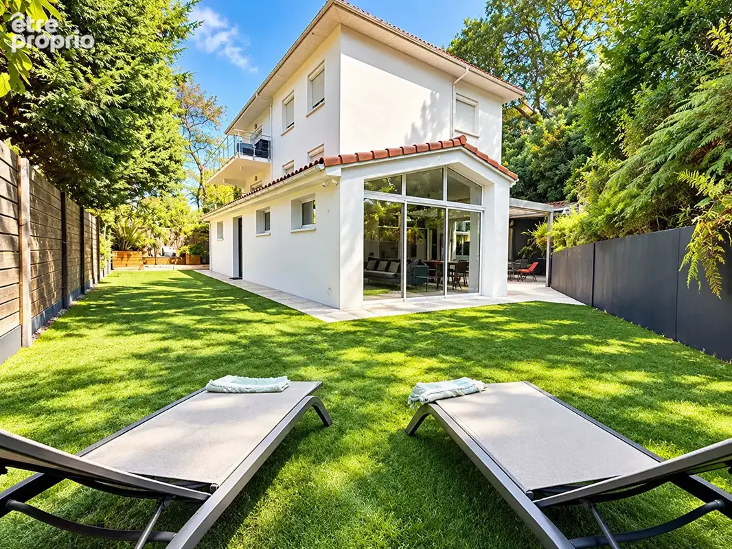 Arcachon - T4 Pereire + 220 m² Jardin - photo 11