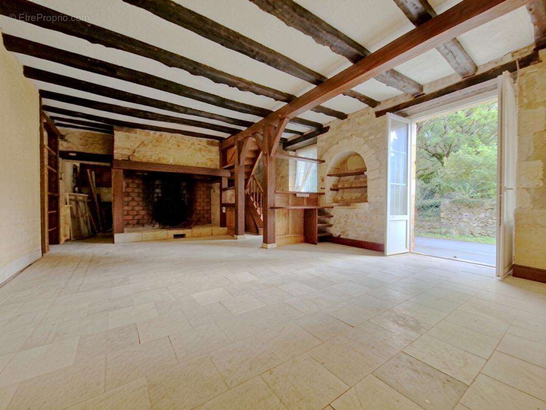 24290 Sergeac : Ensemble immobilier en pierre du pays - photo 6