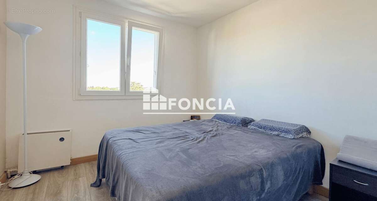 Proche gare, résidence calme et ravalée, DPE C, des critères difficiles à trouver que cet appartement réuni - photo 4